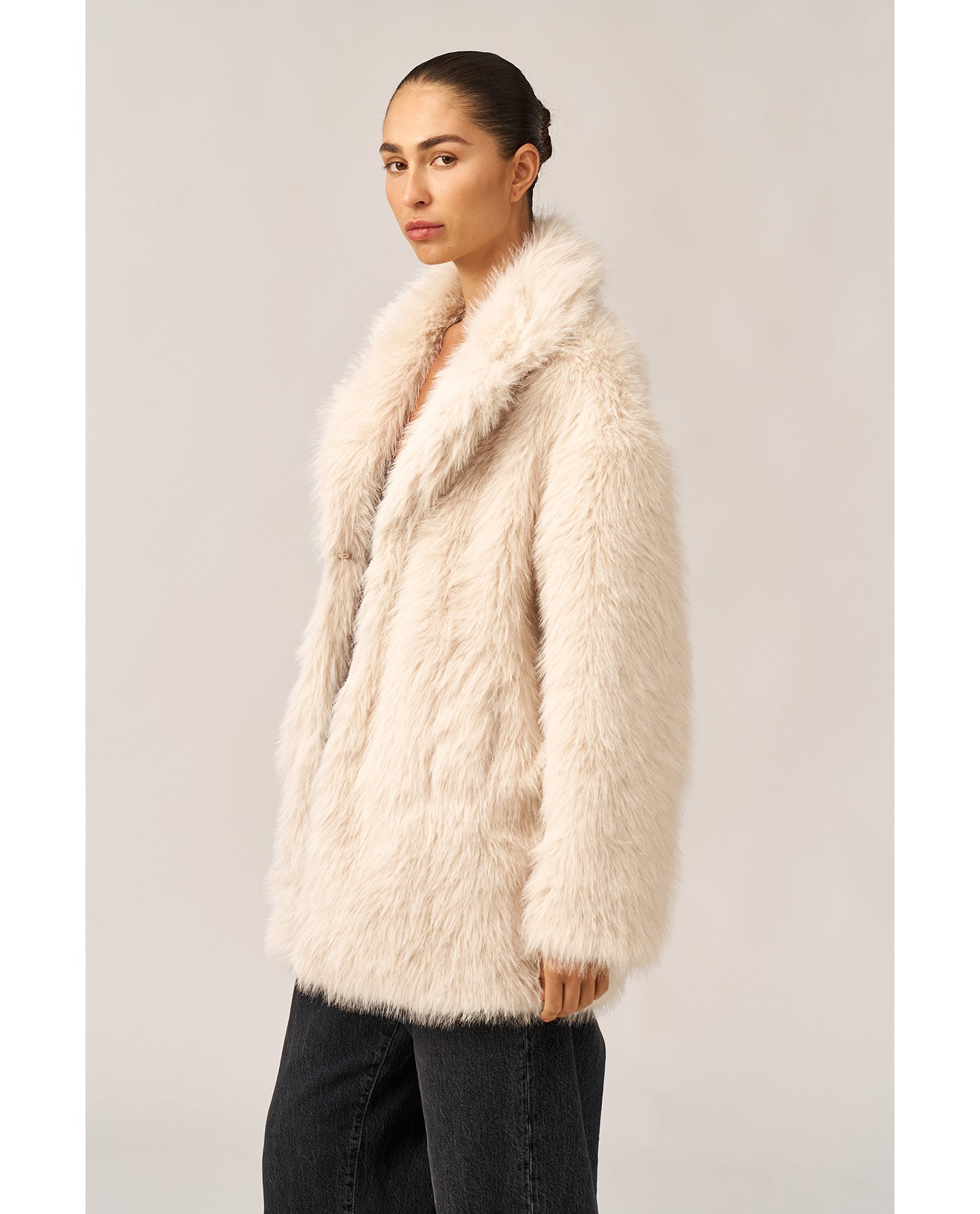 The Luxe Faux Fur Coat-Ivory