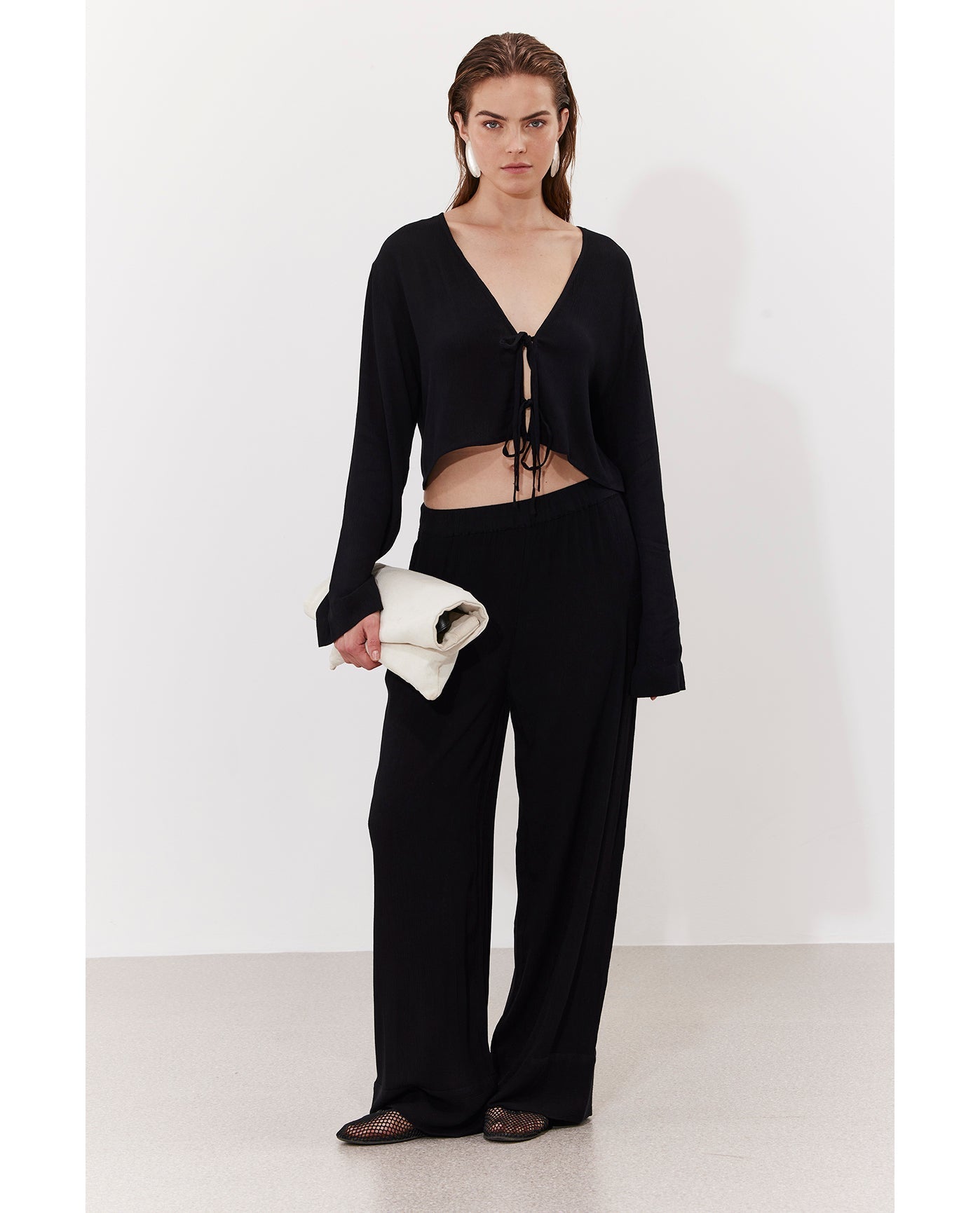 Solena Crêpe Crop Top Cover-Up | Black