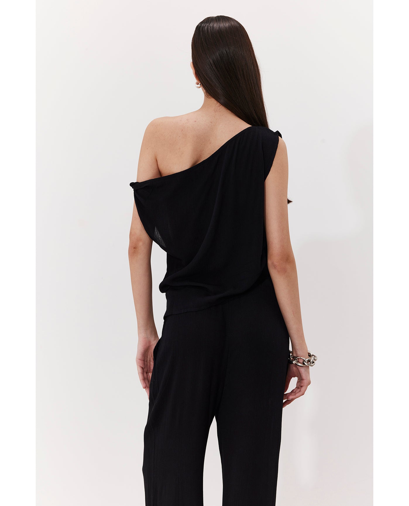 Solena Crêpe One Shoulder Beach Top-Black