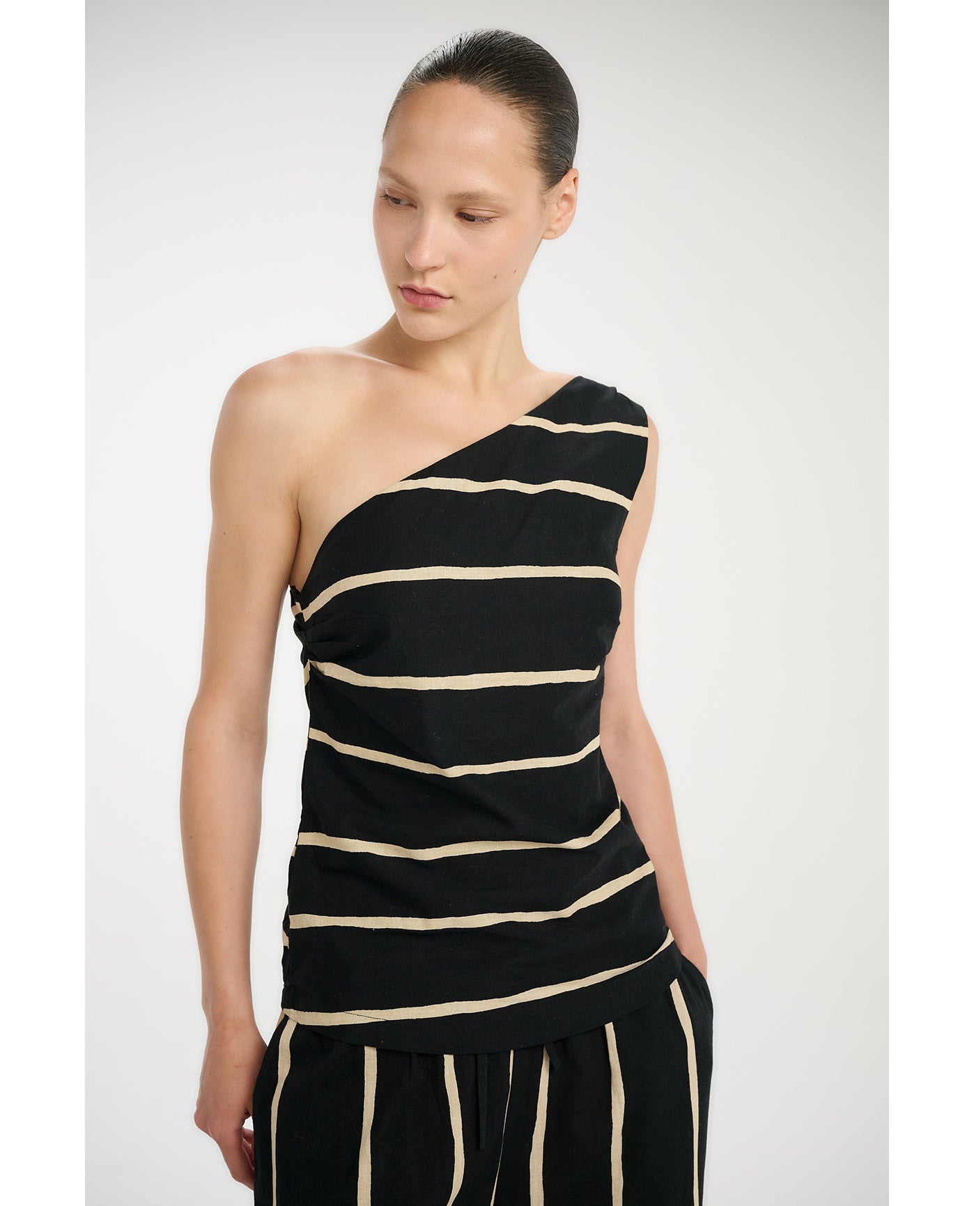 Resort Ray One Shoulder Tank Top Cover-Up-Black-Sand