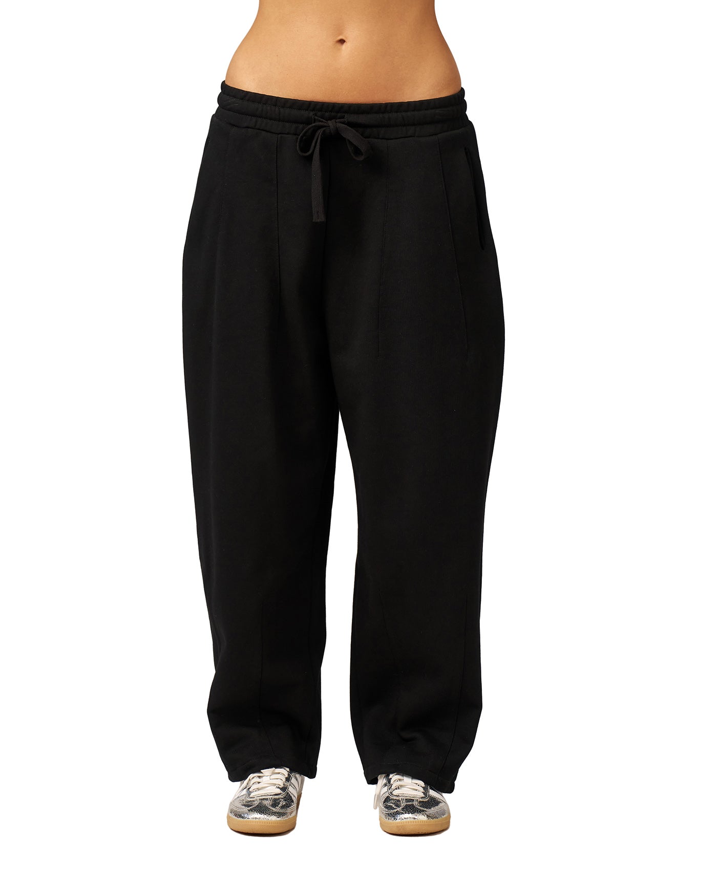 Cozy Coast Airport Princess Seam Sweatpants-Black