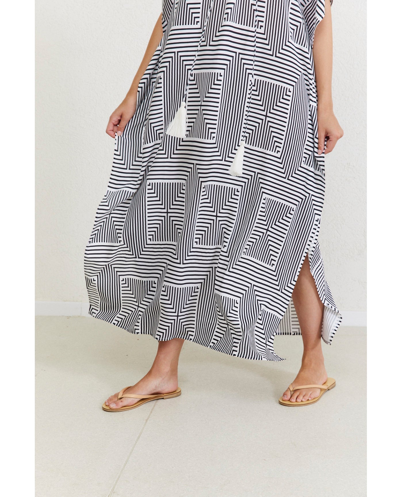 Liora Kaftan Cover-Up | liora-black-white