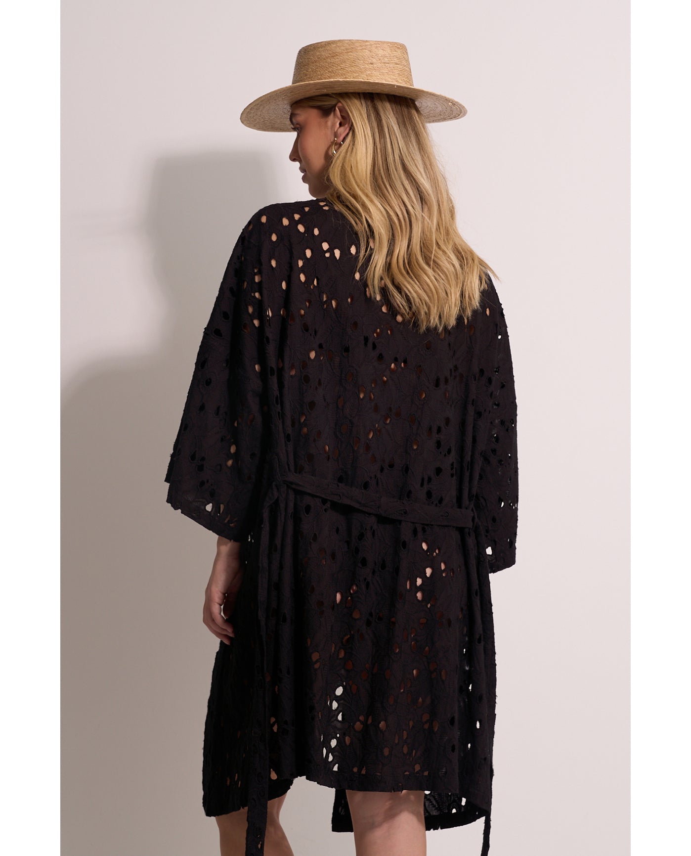 Coastal Lace Robe Cover-Up | Black