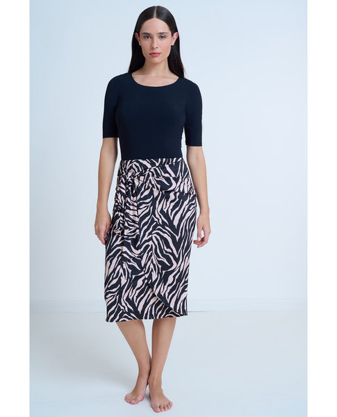 24年　FOXEY BOUTIQUE Skirt Joelle 44349 Modest Faux Wrap Skirt with Tie-Blk/brwn