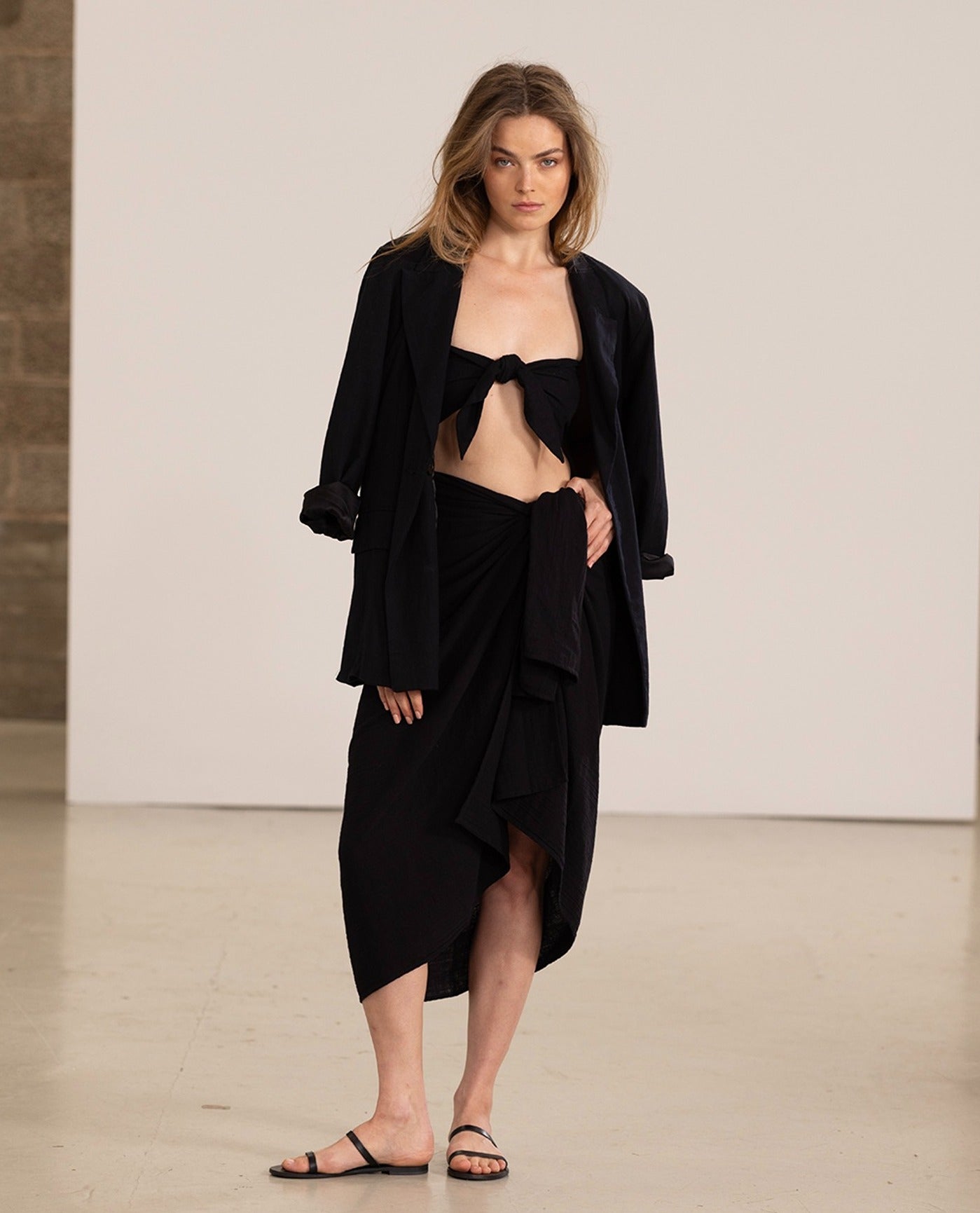 Front View Of Gottex Beach Life Full Length Pareo | GOTTEX BEACH LIFE BLACK