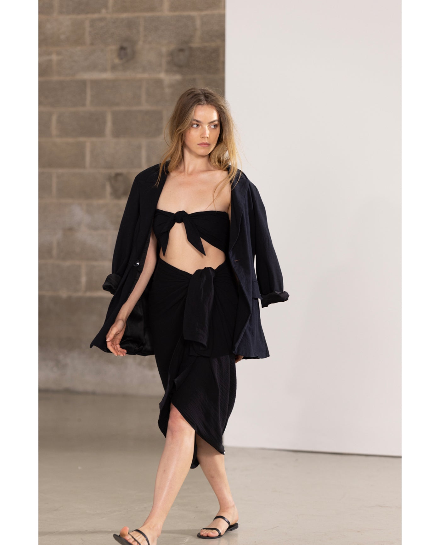 Classic Pareo Cover-Up-Black