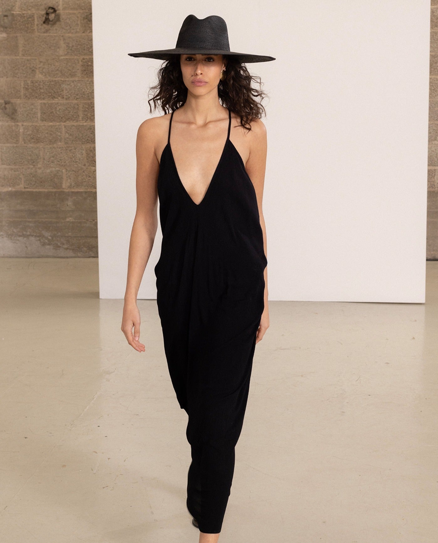 Front View Of Gottex Beach Life Maxi Cover Up Dress | GOTTEX BEACH LIFE BLACK