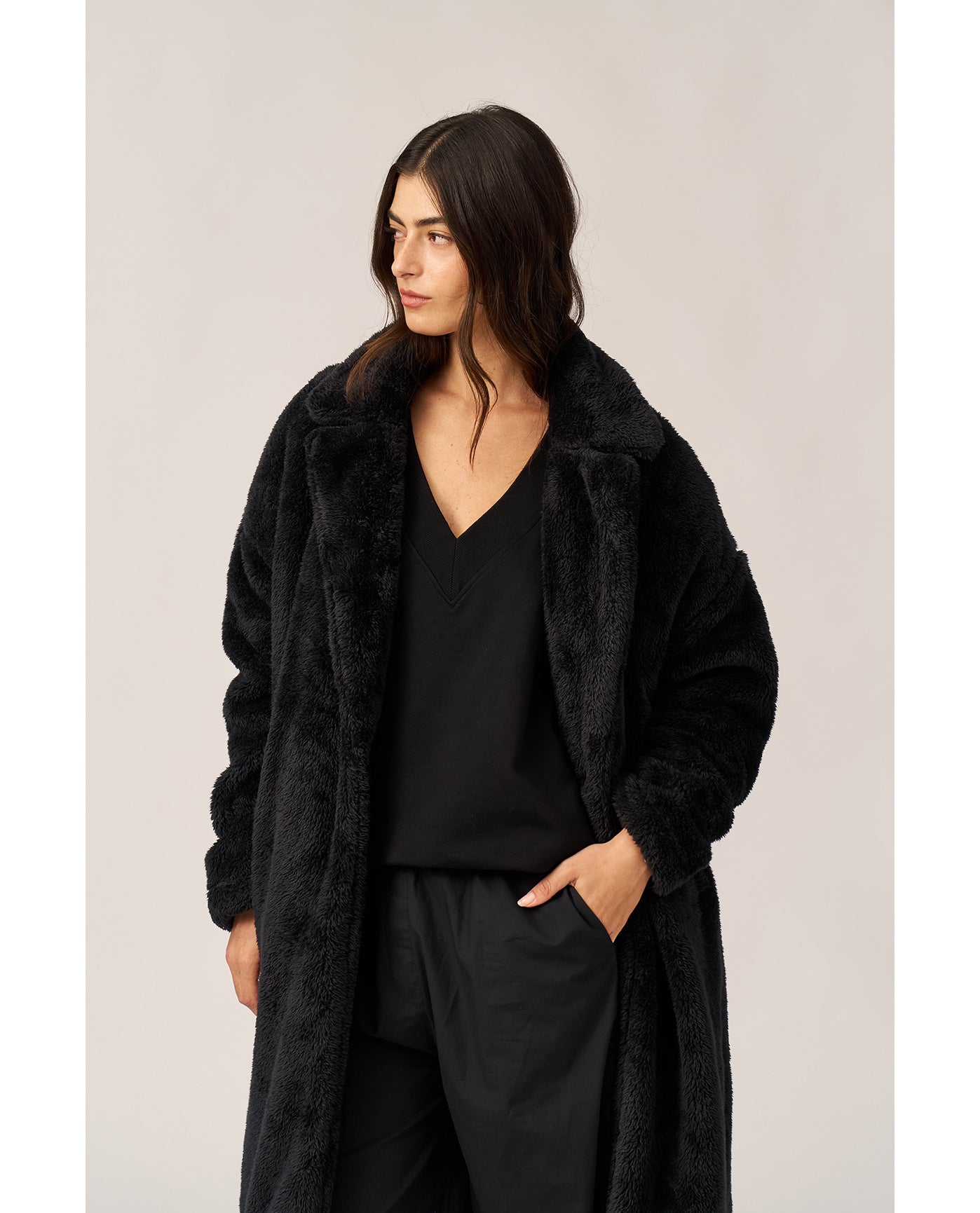 The Long Lounge Coat -Black