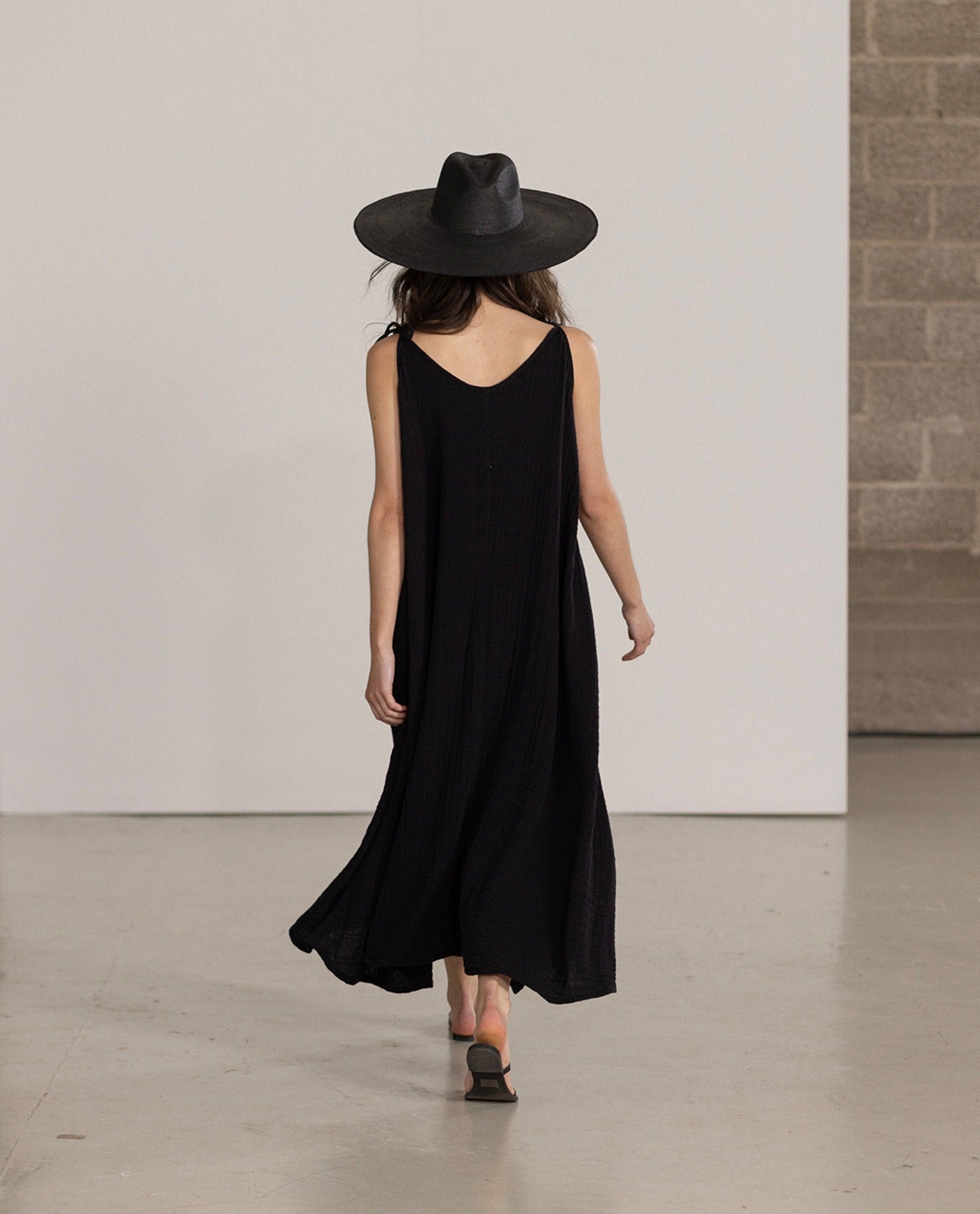 Back View Of Gottex Beach Life Maxi Cover Up Dress | GOTTEX BEACH LIFE BLACK