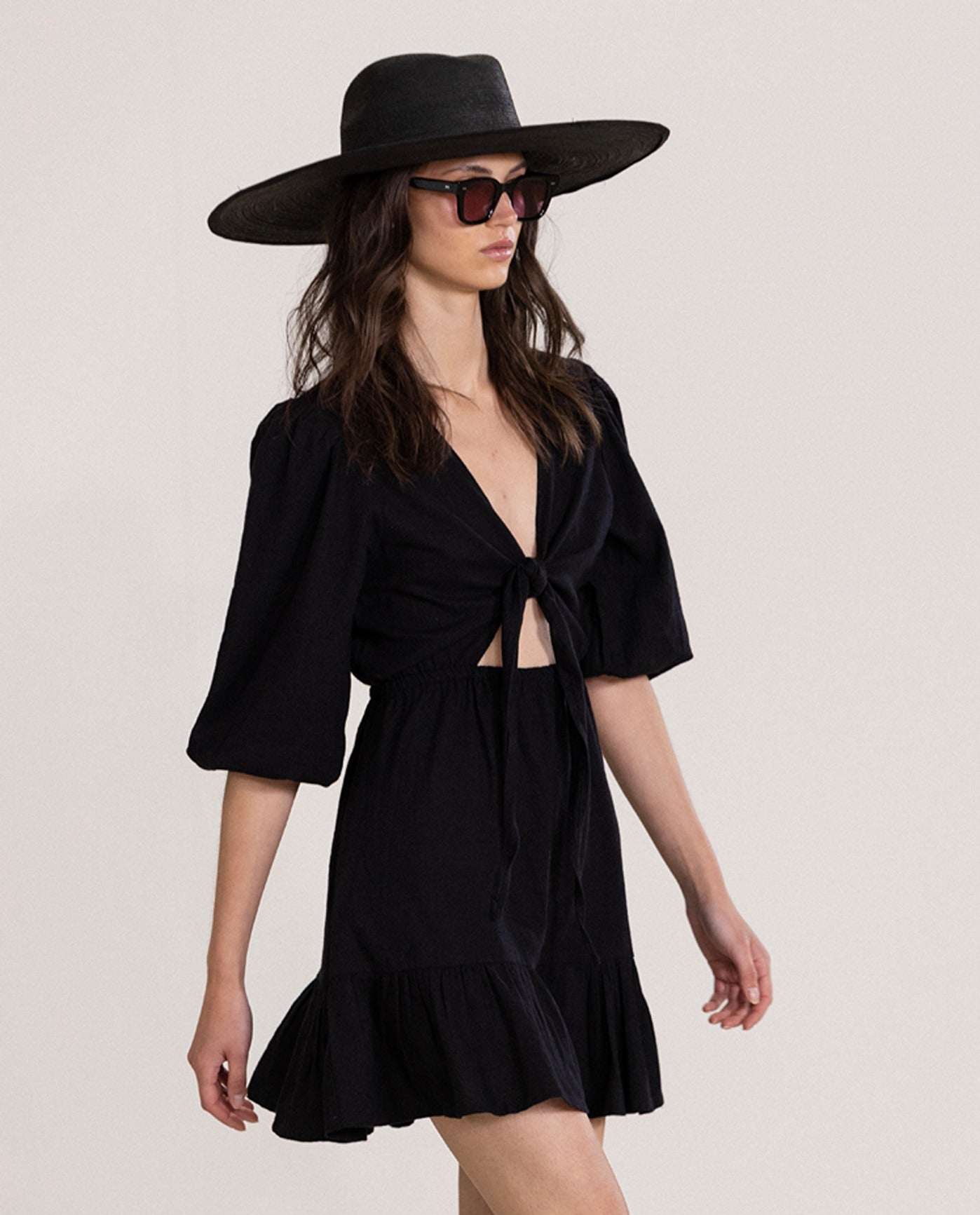 Side View View Of Gottex Beach Life Front Tie V-Neck Cover Up Dress | GOTTEX BEACH LIFE BLACK