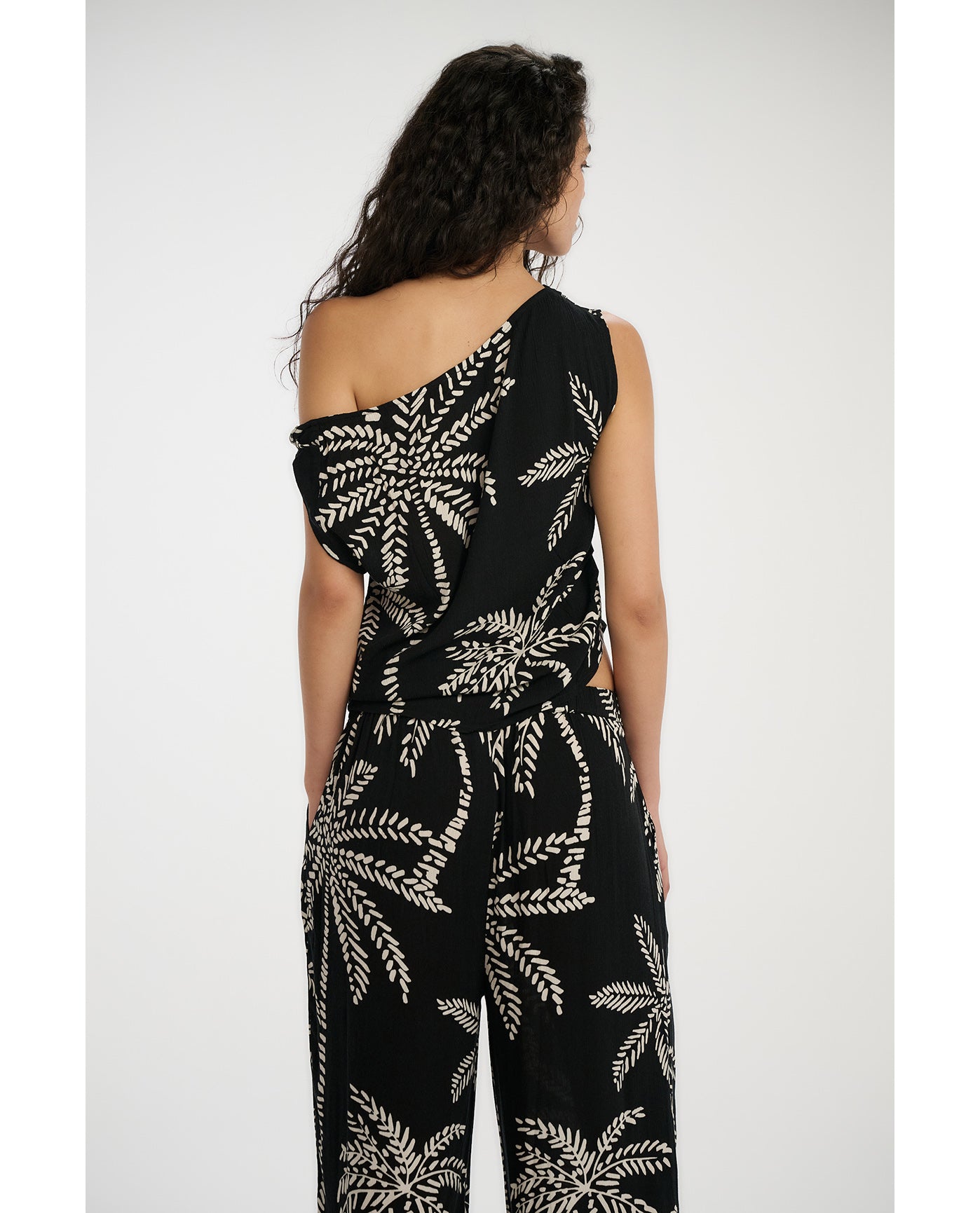 Resort Palm One Shoulder Twist Top Cover-Up-Black-Cream