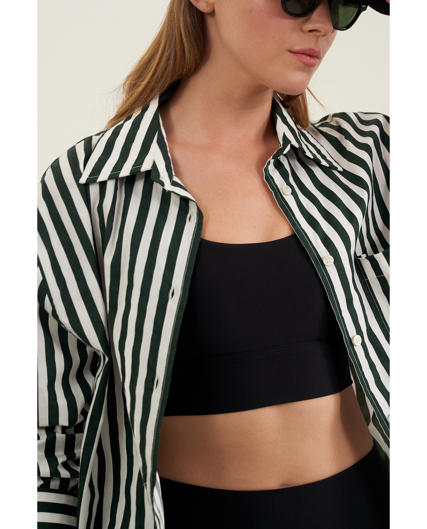 I DARK GREEN