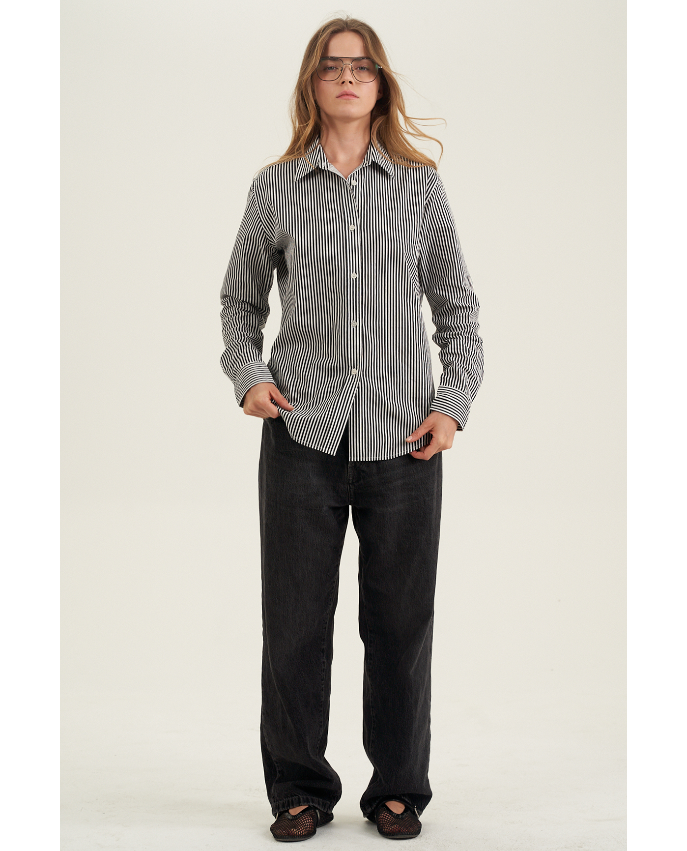 Front View Of Fitted Cotton Button-Down Shirt |  Black

