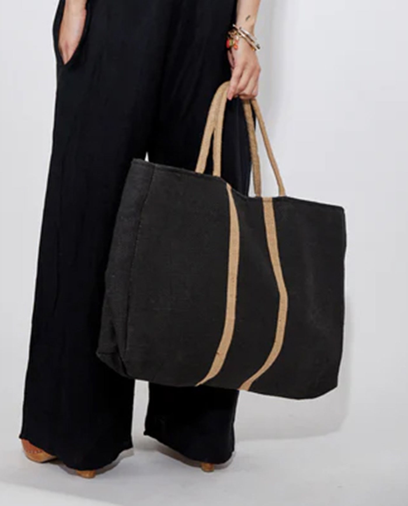 Alternate Front View Of Gottex Large Jute Bag | GOTTEX BLACK WITH CREAM