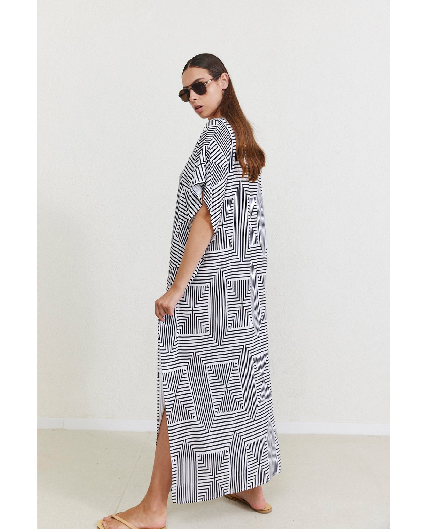 Liora Kaftan Cover-Up | liora-black-white