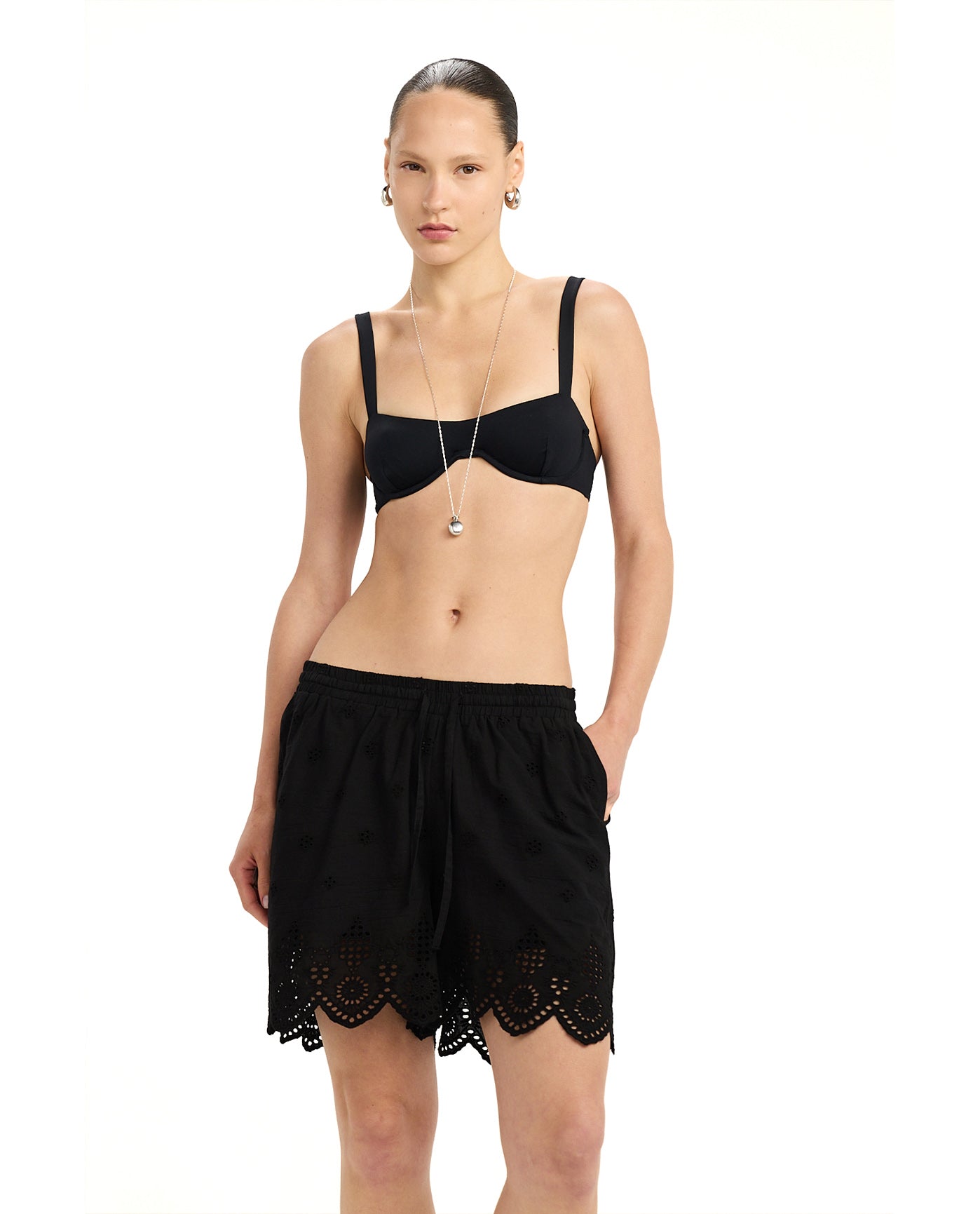 Giselle Guipure Lace Detail Shorts -Black